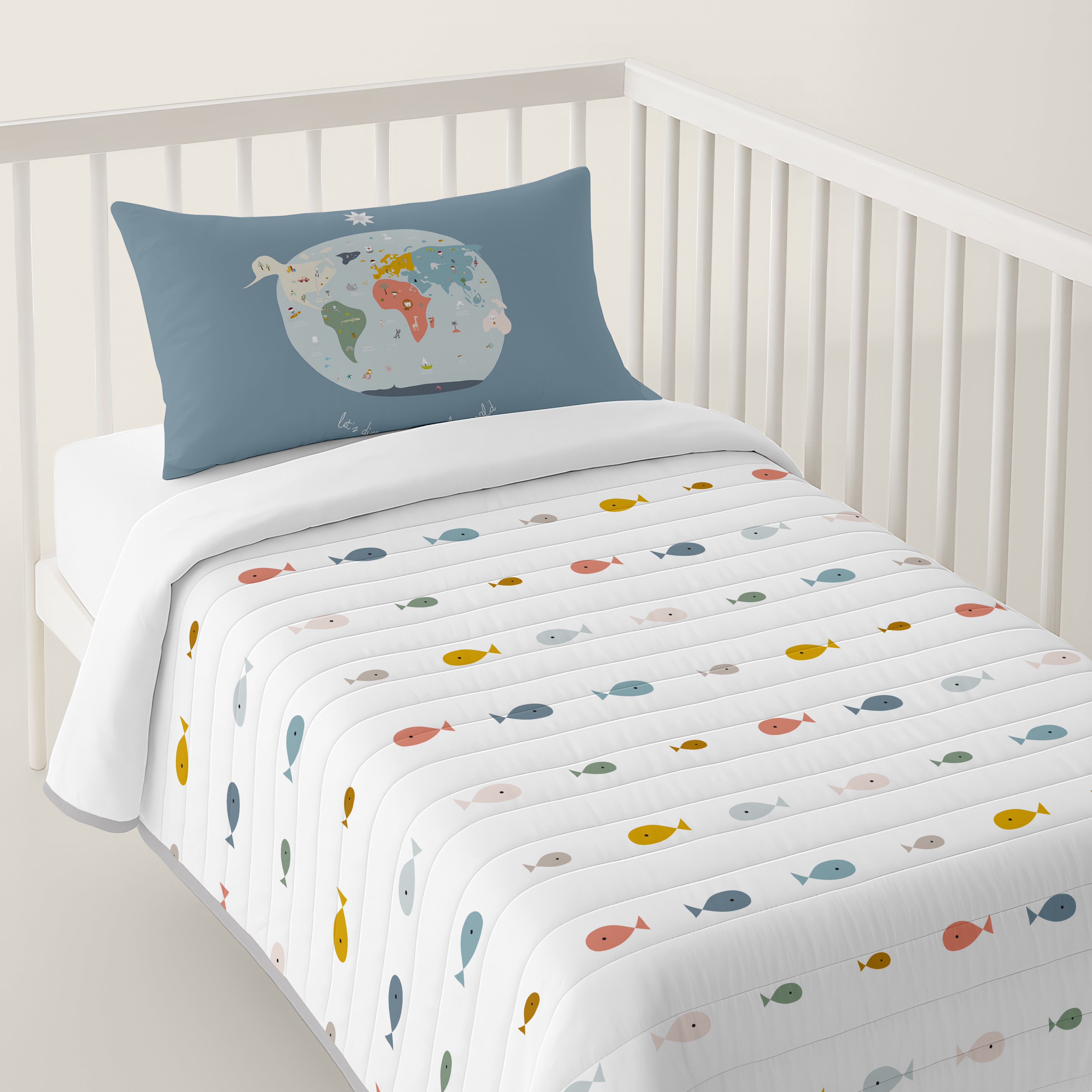 COLCHA BOUTI REVERSIBLE ESTAMPADA BEBÉ CUNA MAPAMUNDI 100% ALGODÓN