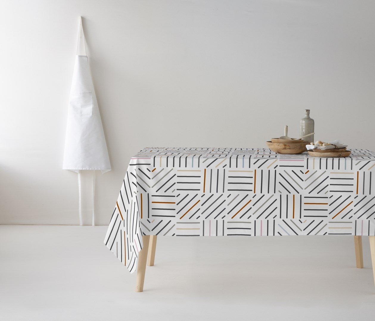 MANTEL ESTAMPADO ANTIMANCHAS TRAMES