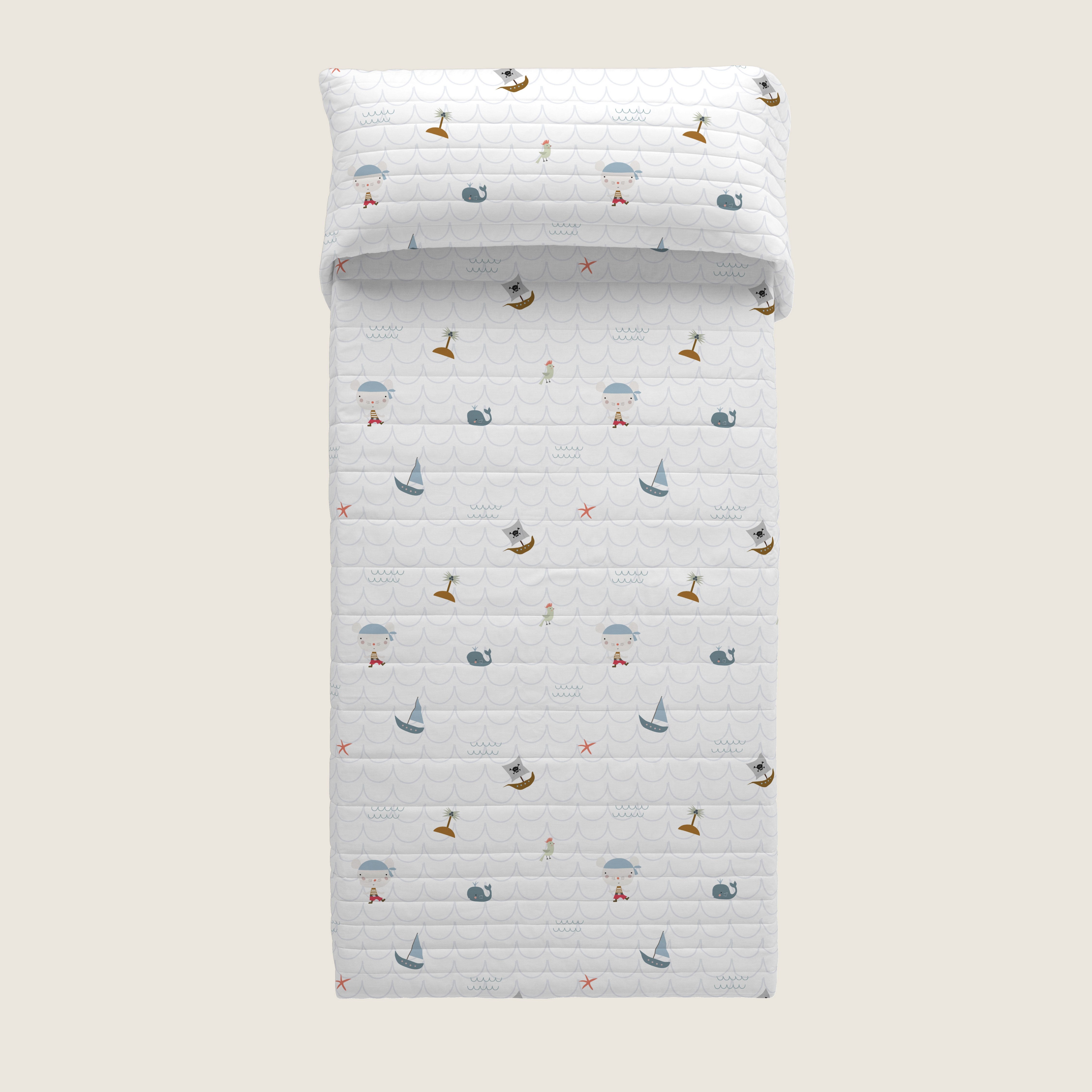 COLCHA BOUTI REVERSIBLE ESTAMPADA INFANTIL AVENTURA PIRATA 100% ALGODÓN