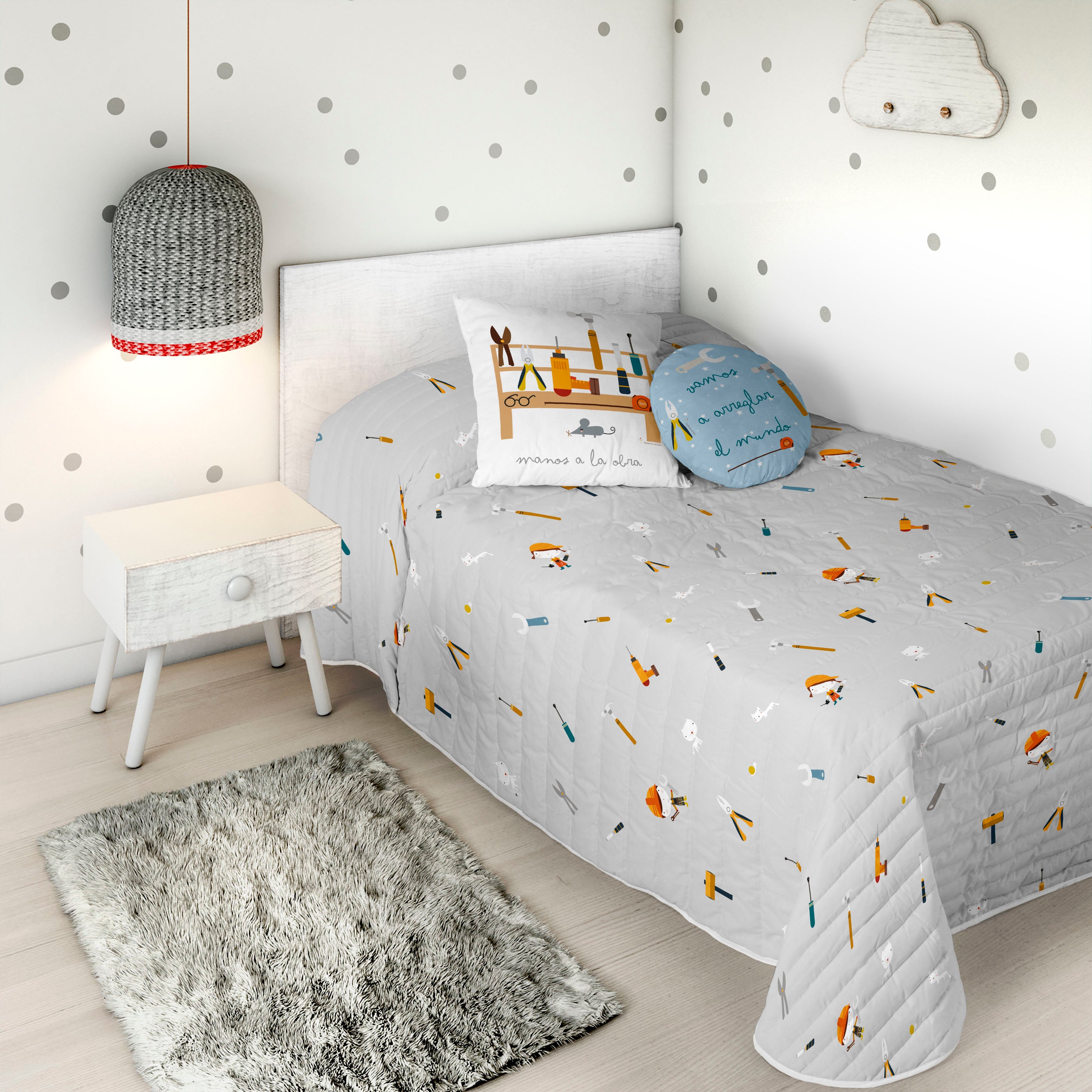 COLCHA BOUTI REVERSIBLE ESTAMPADA INFANTIL HERRAMIENTAS 100% ALGODÓN