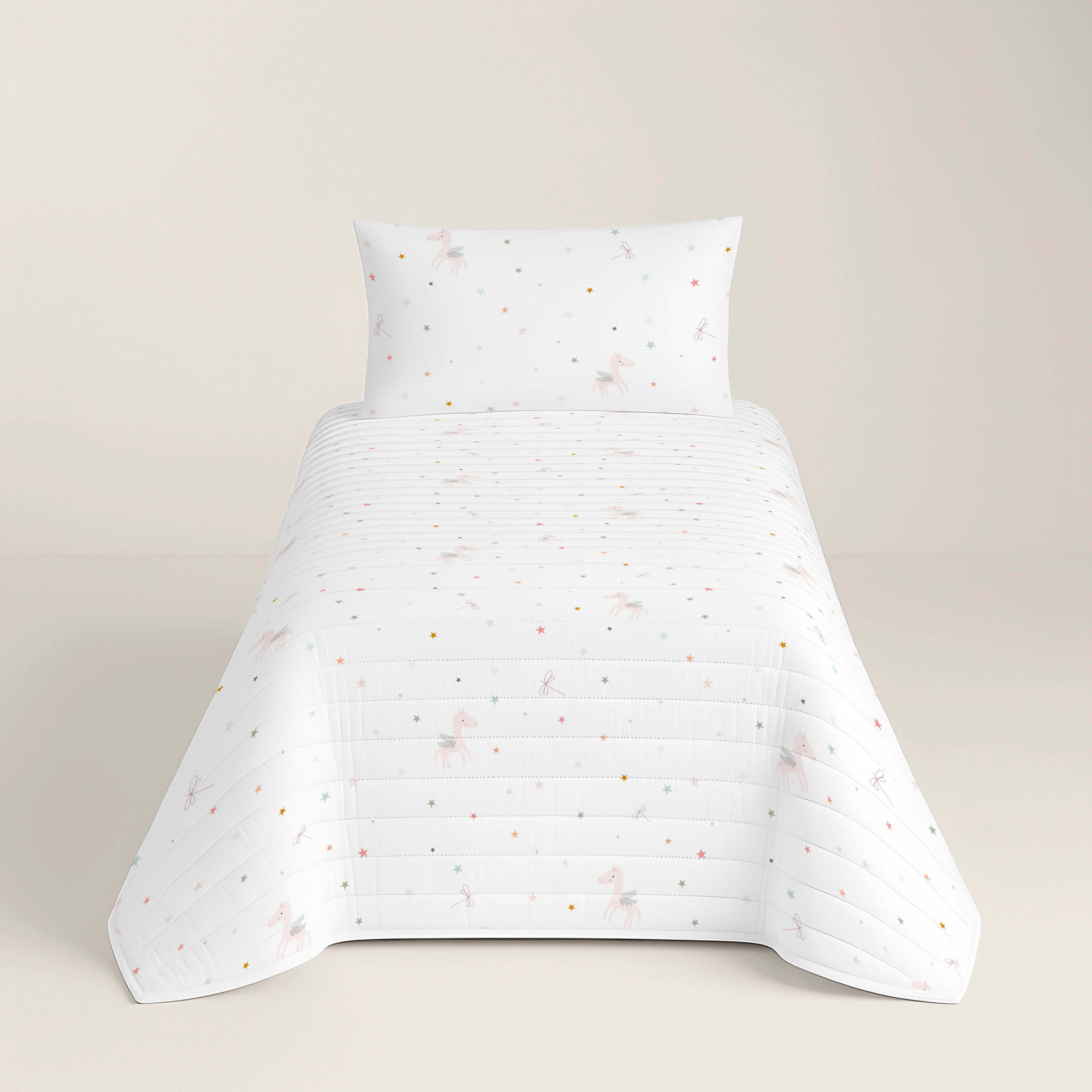 COLCHA BOUTI REVERSIBLE ESTAMPADA INFANTIL PEGASO MÁGICO 100% ALGODÓN