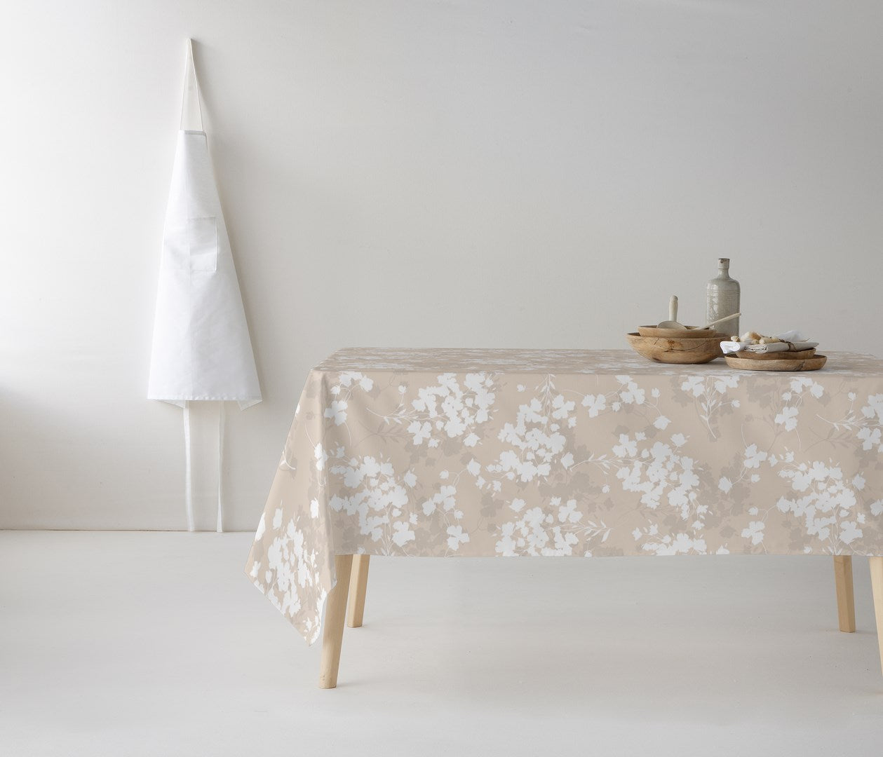 MANTEL ESTAMPADO ANTIMANCHAS LIGHT LEAVES